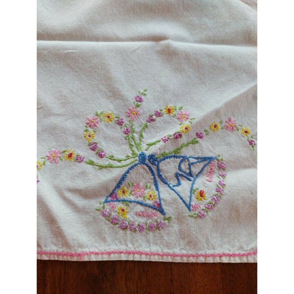 Vintage Hand Embroidered Table Runner Wedding Bells Mr Mrs Floral Bride Groom - Picture 2 of 5